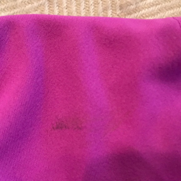 Fabletics top - Picture 3 of 3